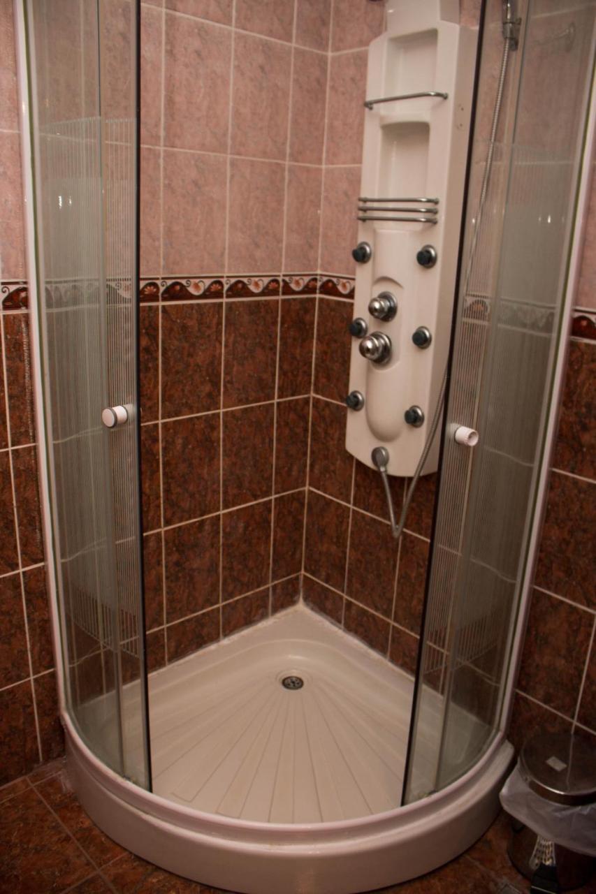 N&S Hotel Barlad Birlad Екстер'єр фото