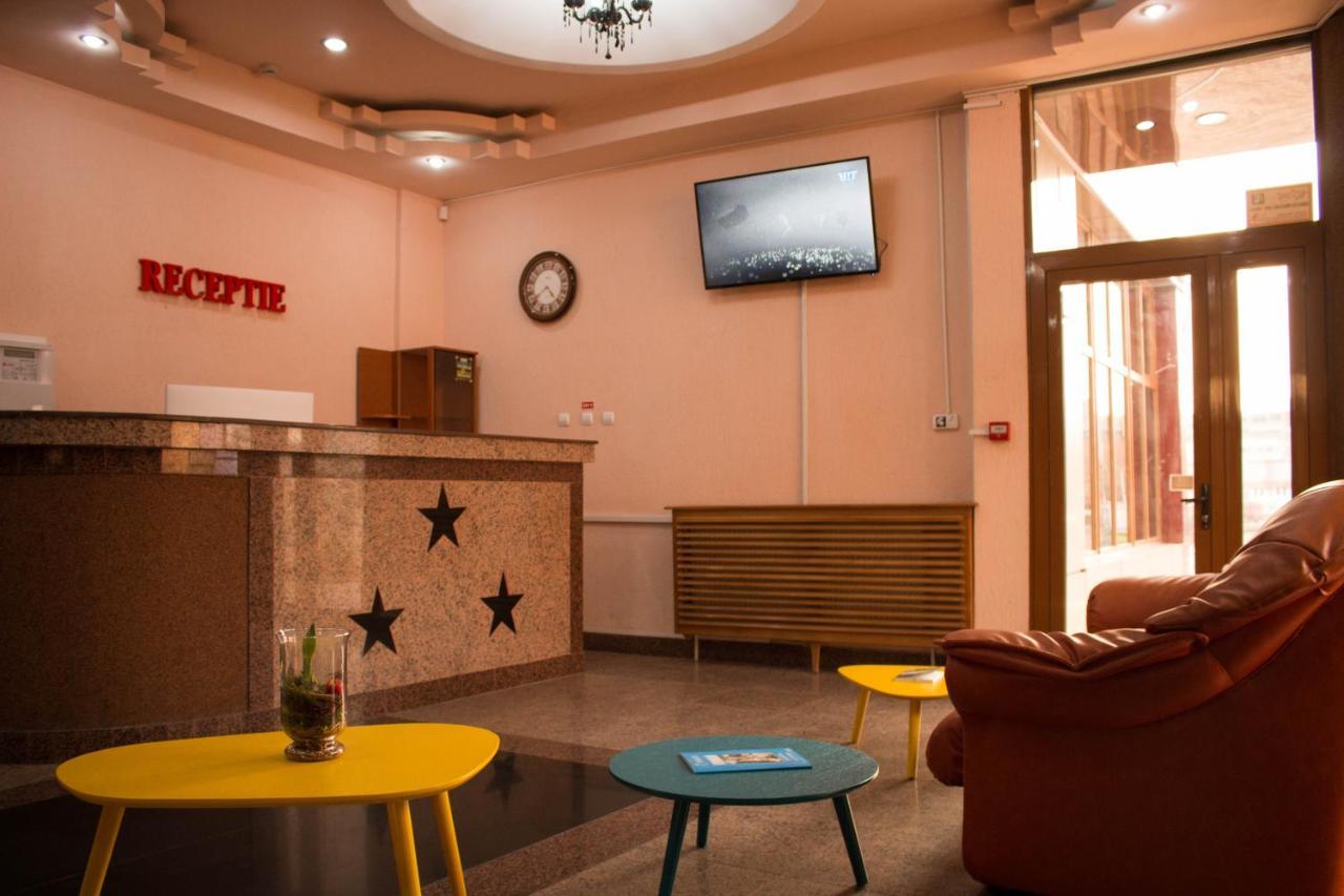N&S Hotel Barlad Birlad Екстер'єр фото
